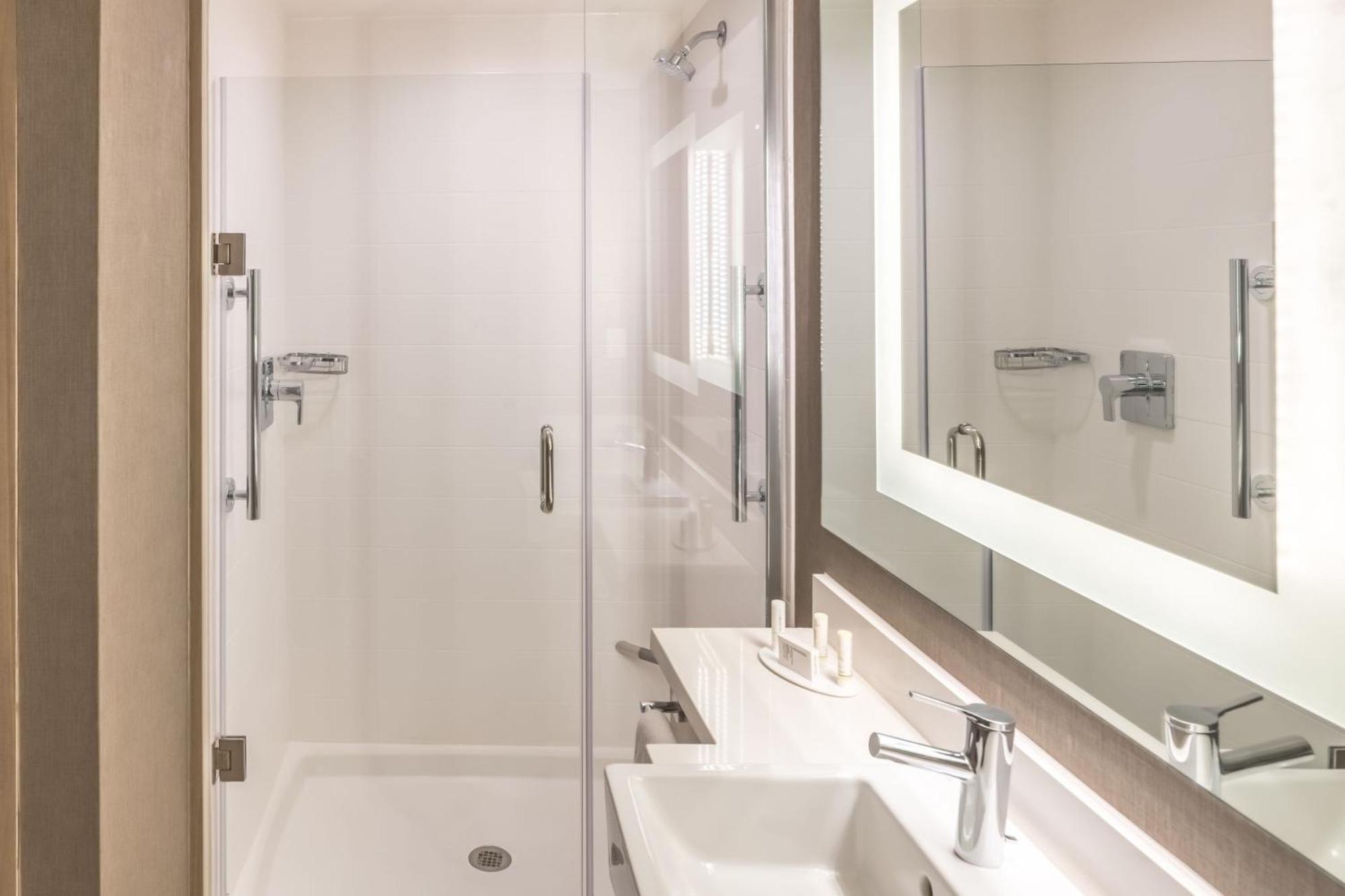 Springhill Suites Dallas Central Expressway Екстер'єр фото
