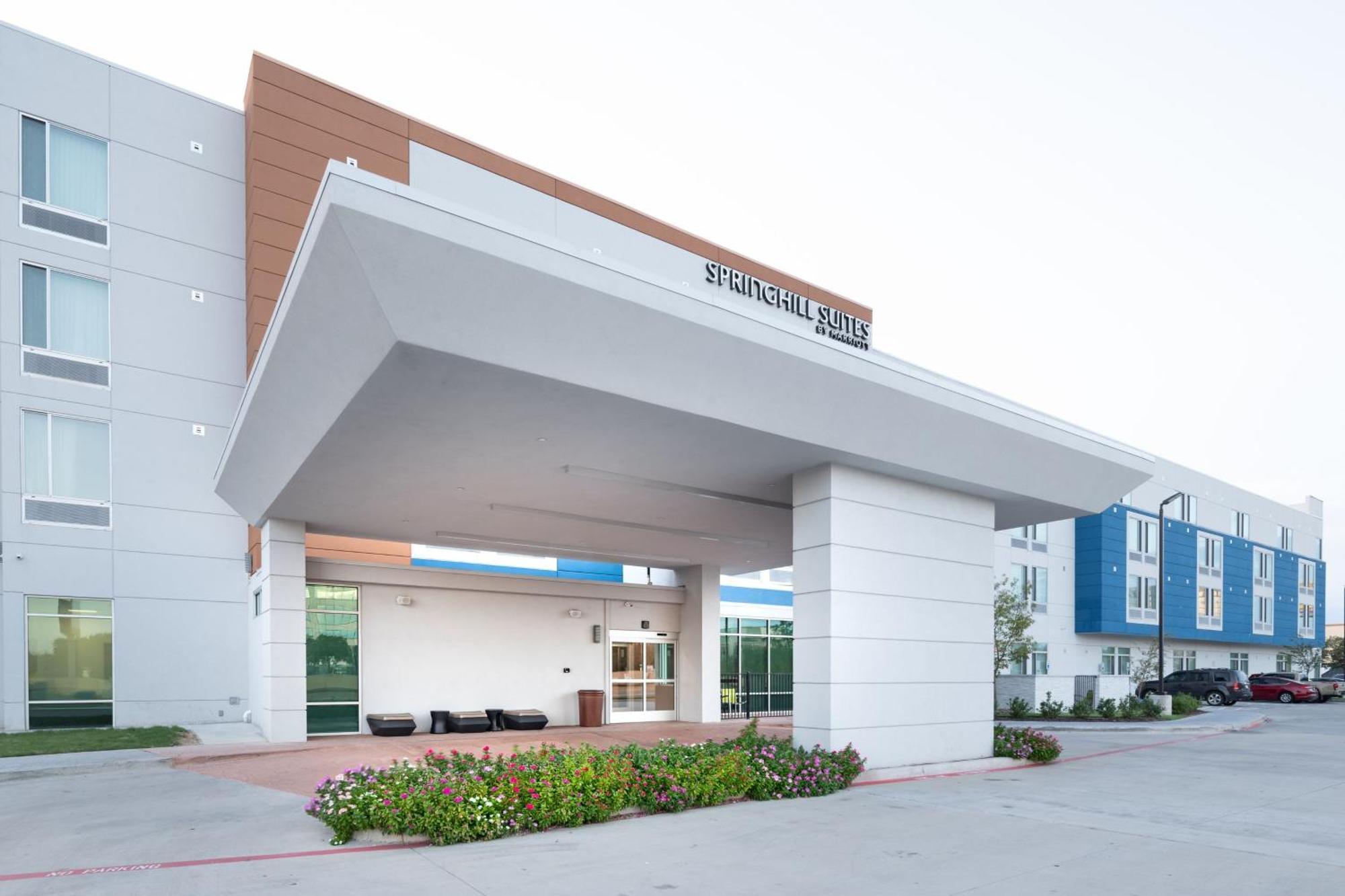 Springhill Suites Dallas Central Expressway Екстер'єр фото