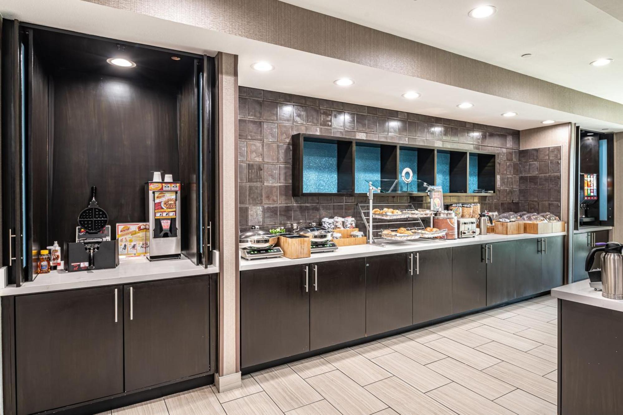 Springhill Suites Dallas Central Expressway Екстер'єр фото