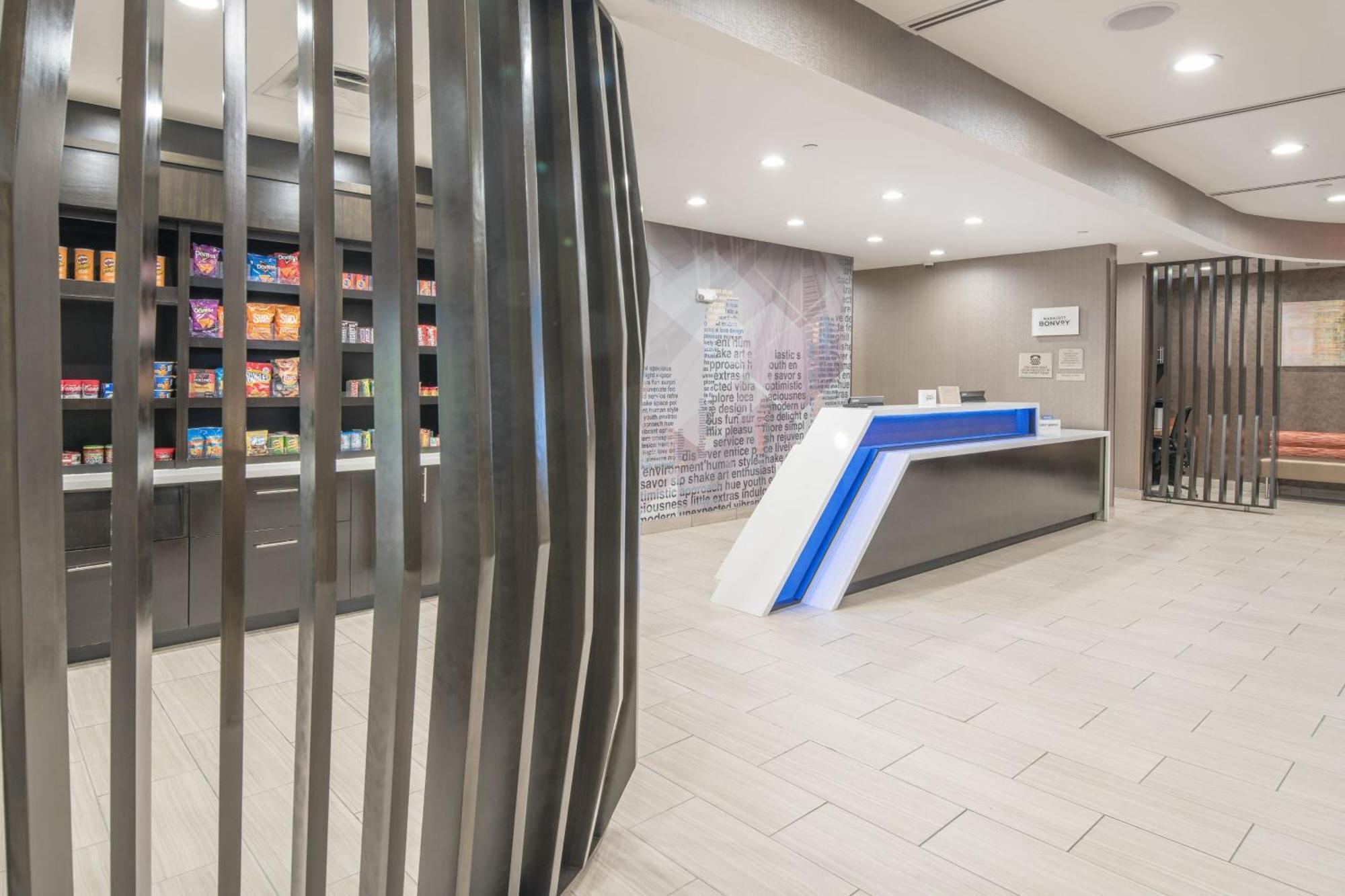 Springhill Suites Dallas Central Expressway Екстер'єр фото