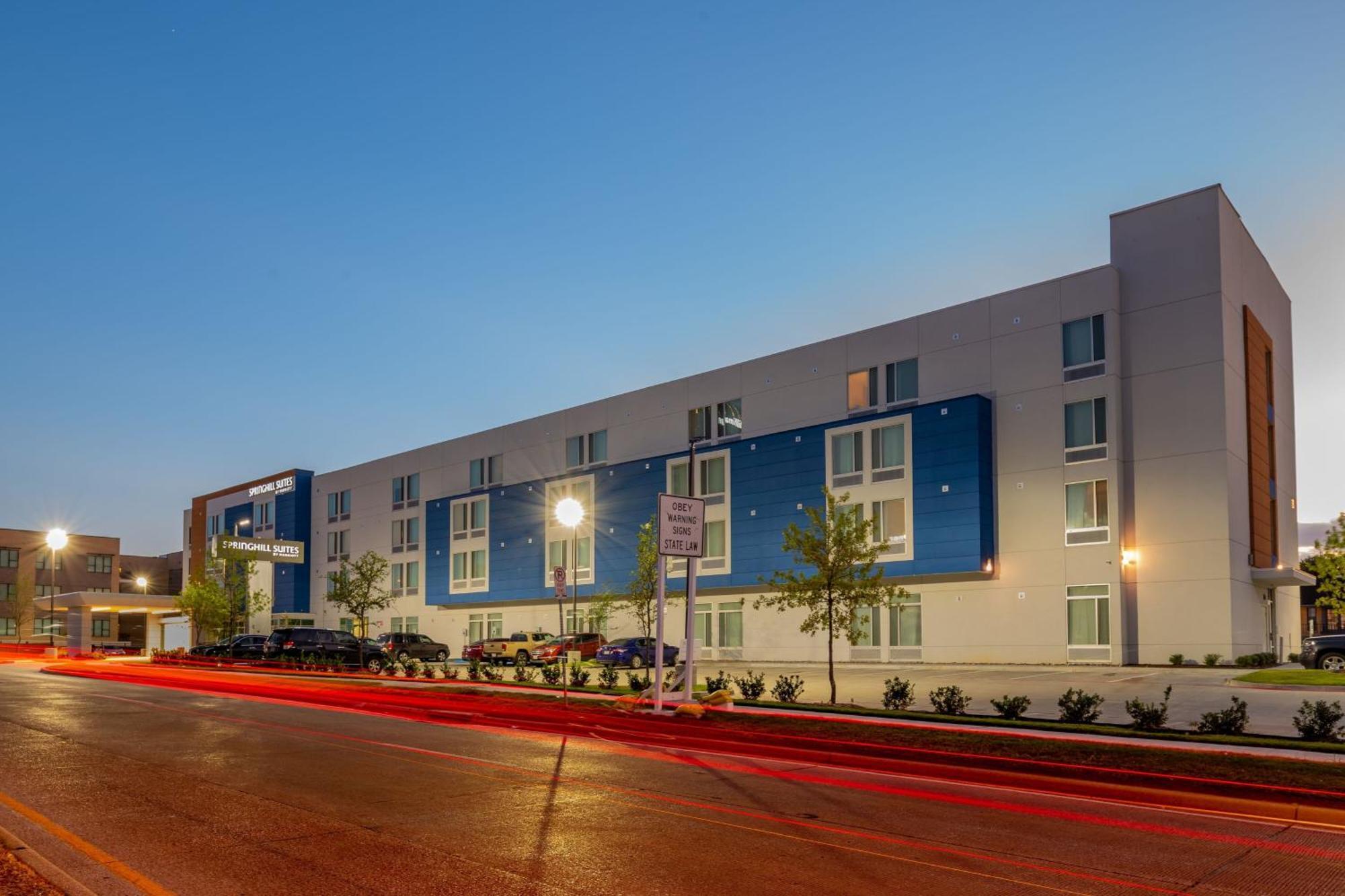 Springhill Suites Dallas Central Expressway Екстер'єр фото