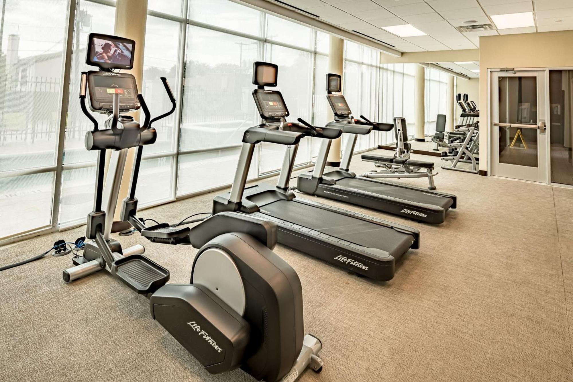 Springhill Suites Dallas Central Expressway Екстер'єр фото